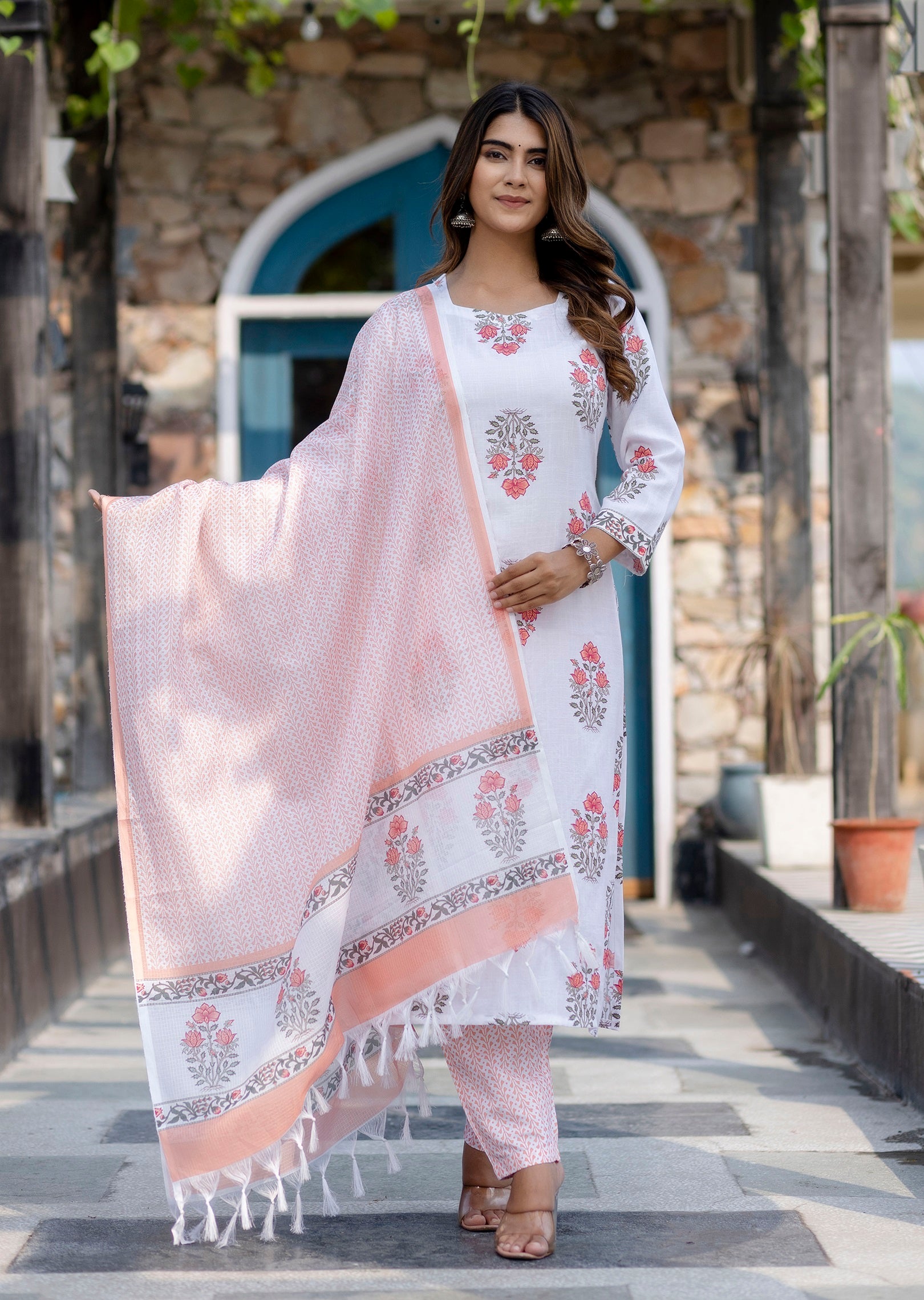 Kurta set ethnic fashion traditional cotton partiwear women clothing style Indian Ethnic Suit Palazzo pant Salwar Anarkali Lehenga Choli Bollywood Designer festive Printed wedding shaadi Collections Embroidered Ethnic Wear Outfits Attire Dresses Patterns