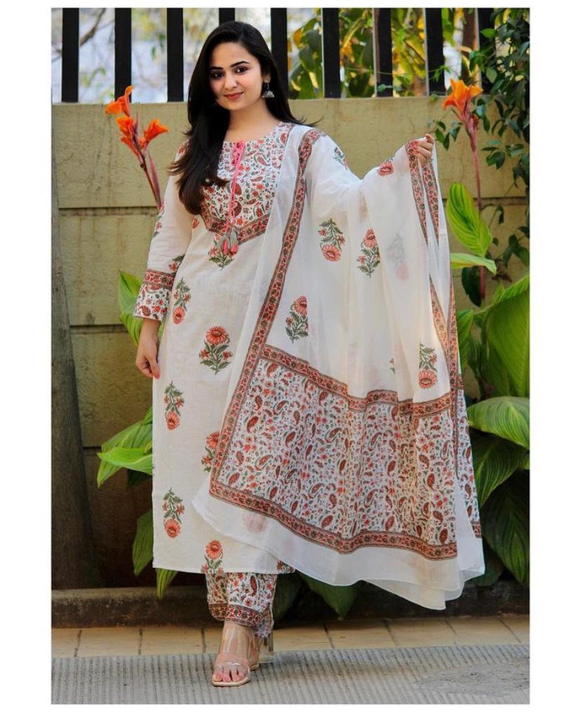 Kurta set ethnic fashion traditional cotton partiwear women clothing style Indian Ethnic Suit Palazzo pant Salwar Anarkali Lehenga Choli Bollywood Designer festive Printed wedding shaadi Collections Embroidered Ethnic Wear Outfits Attire Dresses Patterns