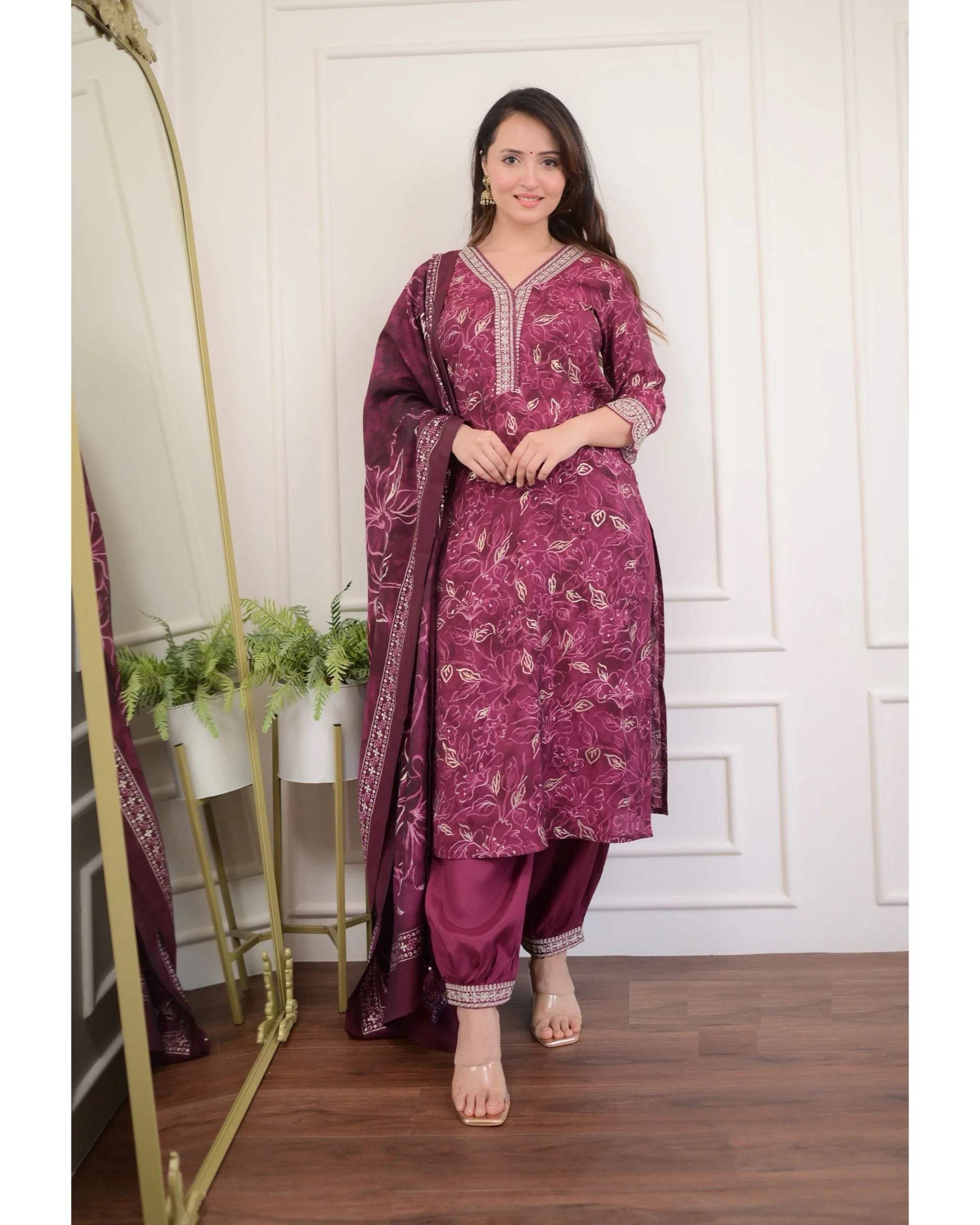 Ethnic Set Women Embroidery Straight Kurta and Pant set with Dupatta - Ethnic Set