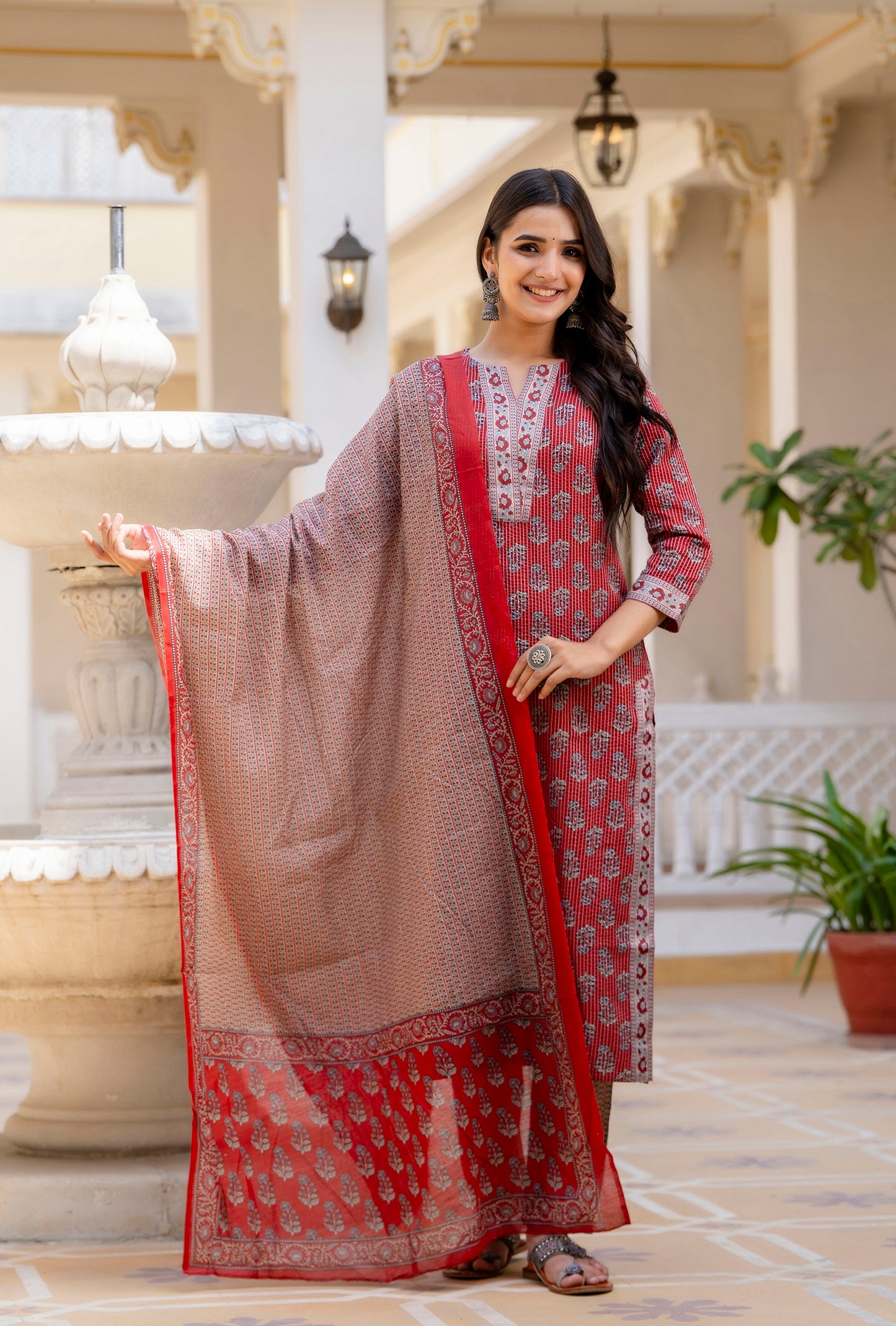 Ethnic Set Women Printed Straight Red Kurta and Pant set with Dupatta