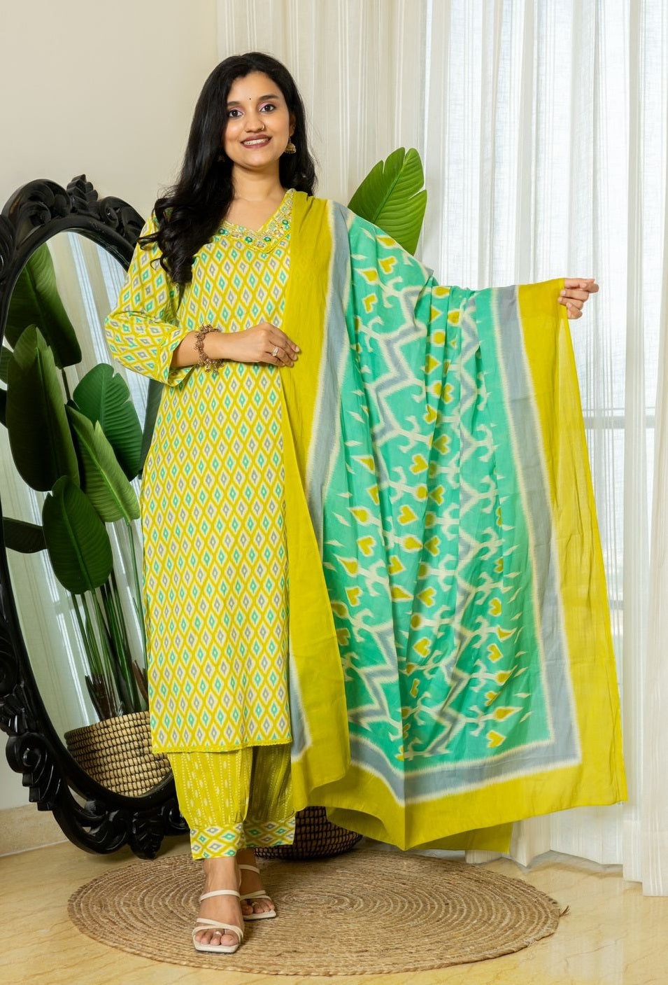 Ethnic Set Women Embroidery Straight Kurta and Pant set with Dupatta - Ethnic Set