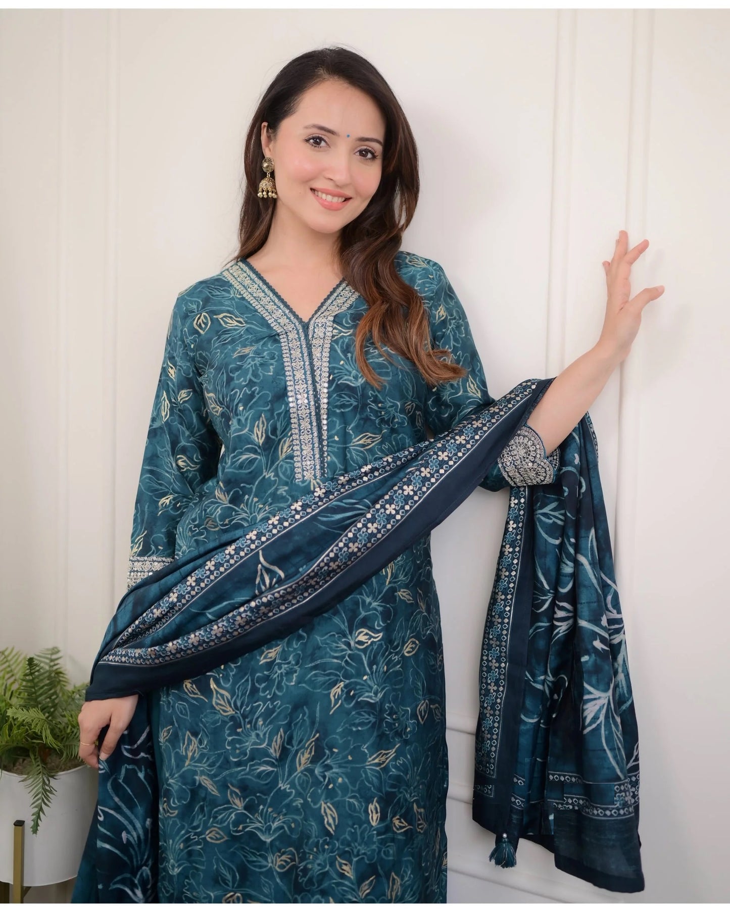 Ethnic Set Women Embroidery Straight Kurta and Pant set with Dupatta - Ethnic Set