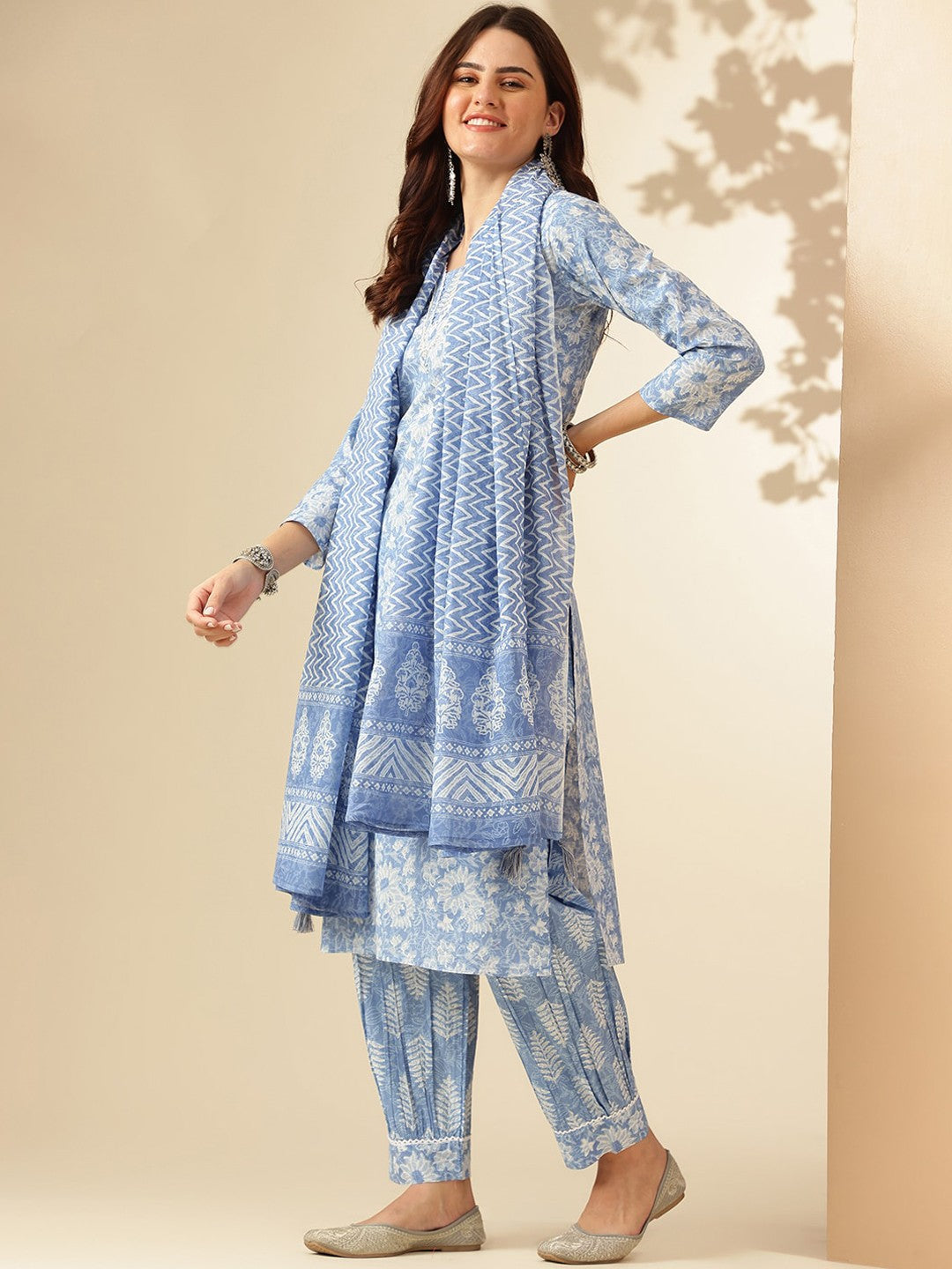 Ethnic Set Women Embroidery Straight Kurta and Pant set with Dupatta - Ethnic Set