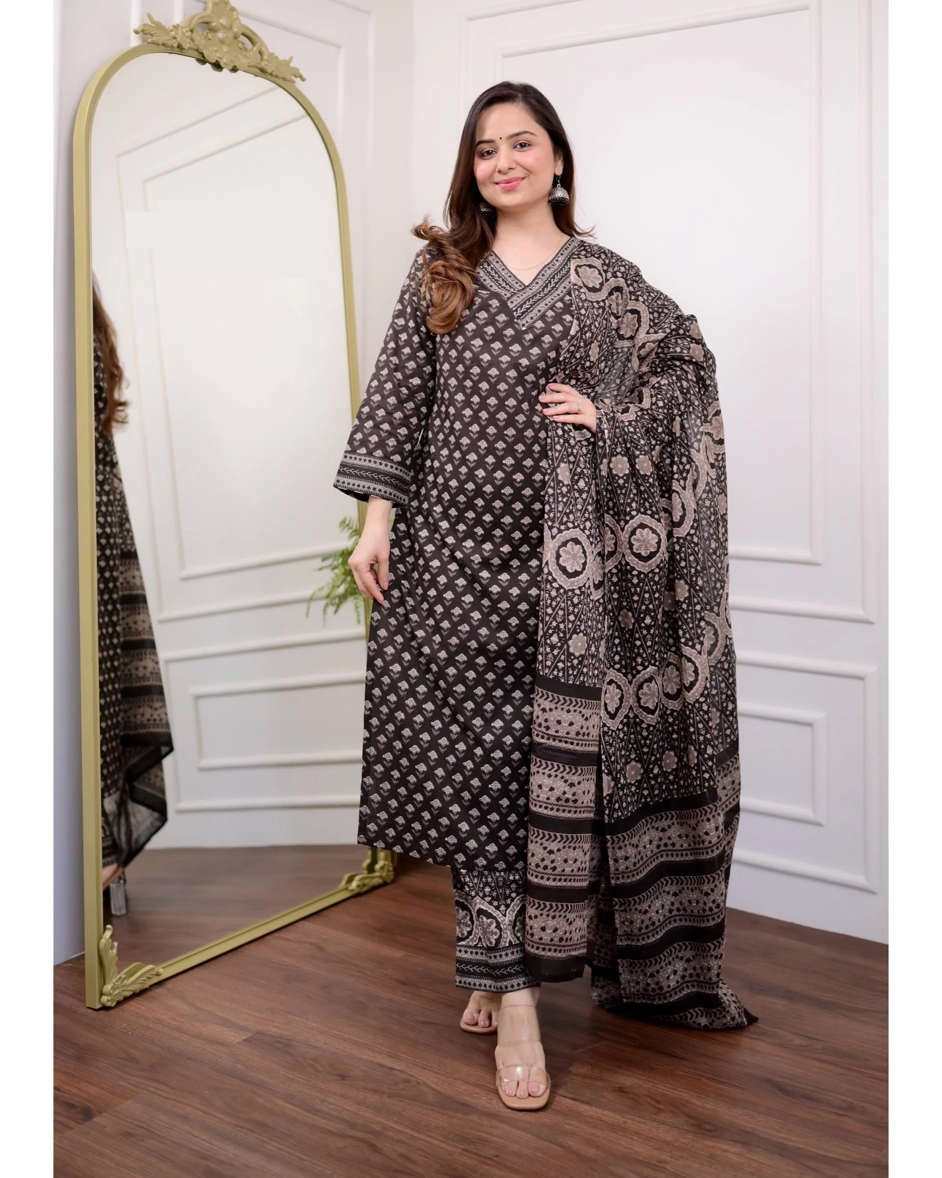 Ethnic Set Women Embroidery Straight Kurta and Pant set with Dupatta - Ethnic Set