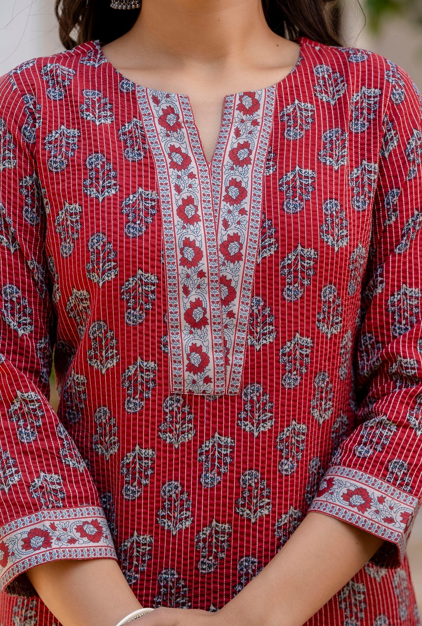 Ethnic Set Women Printed Straight Red Kurta and Pant set with Dupatta