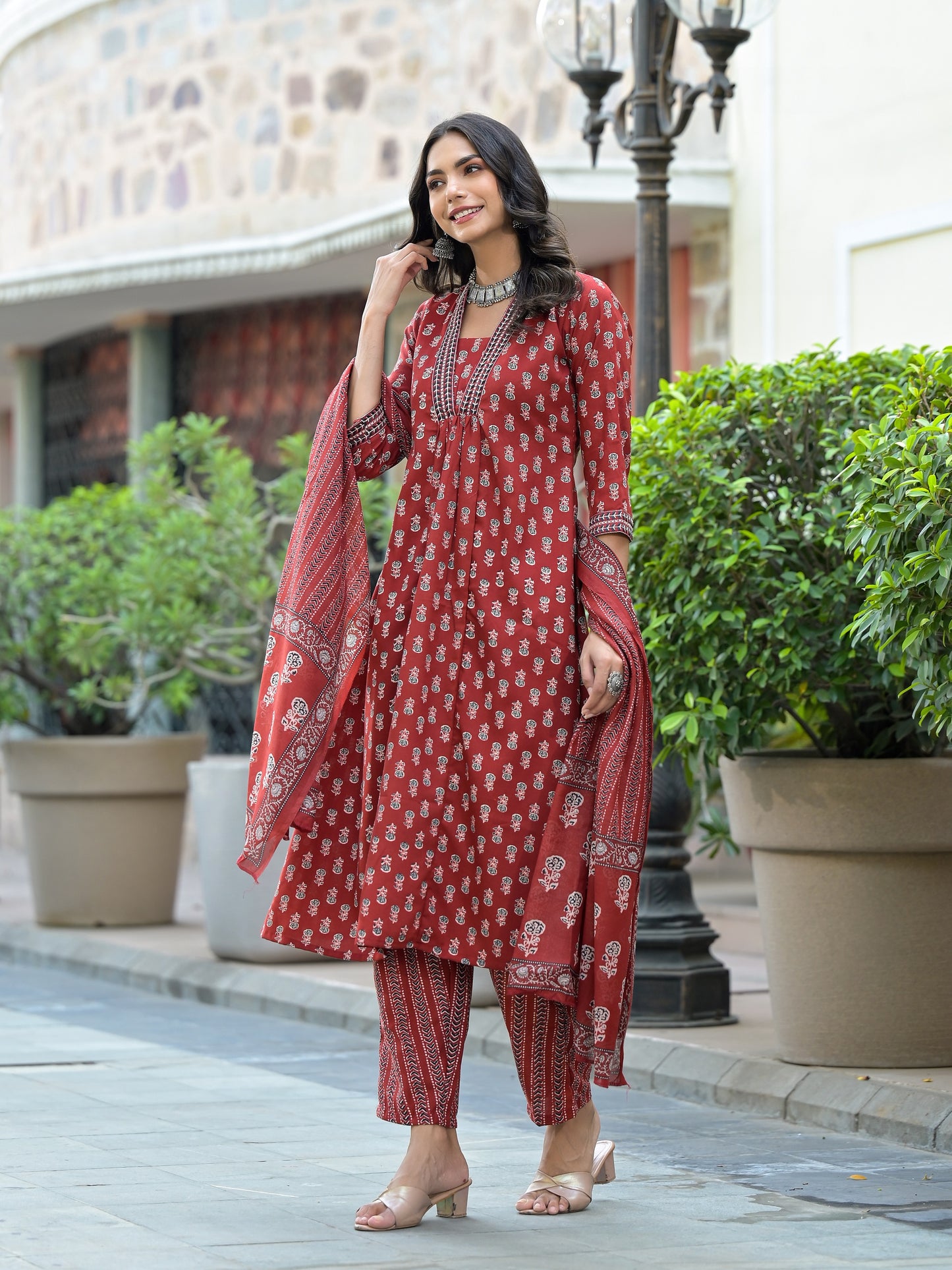 Ethnic Set Women Embroidery Straight Kurta and Pant set with Dupatta - Ethnic Set