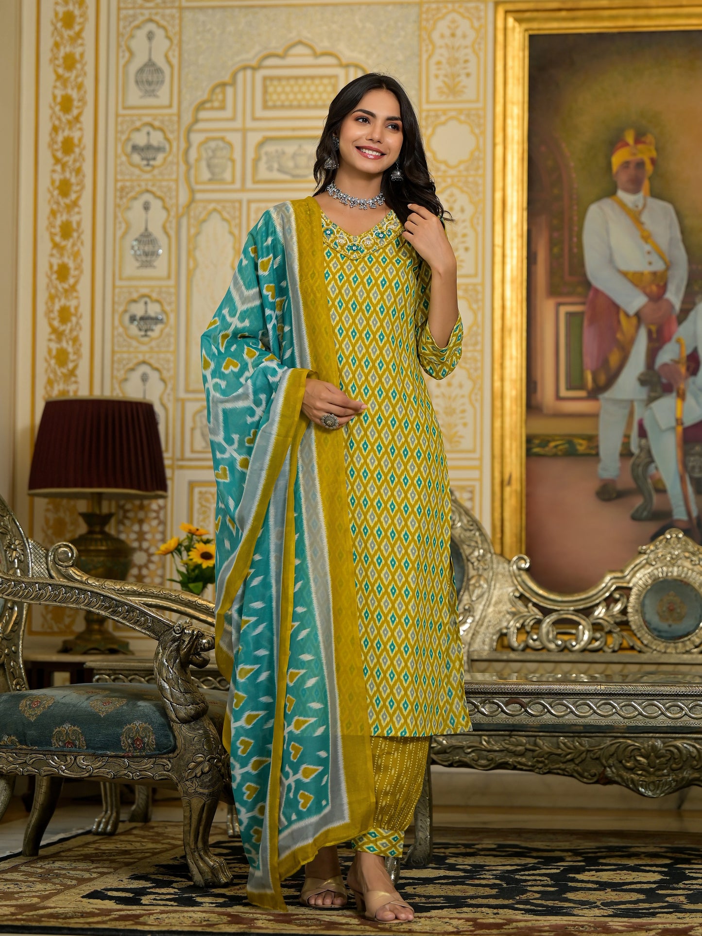 Ethnic Set Women Embroidery Straight Kurta and Pant set with Dupatta - Ethnic Set