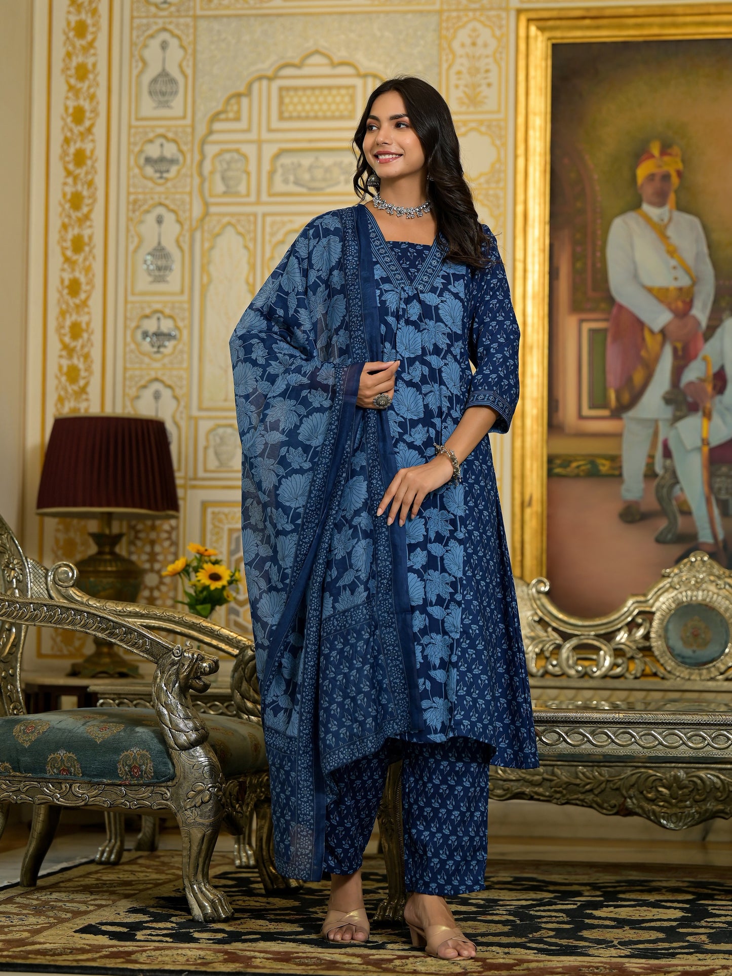 Ethnic Set Women Embroidery Straight Kurta and Pant set with Dupatta - Ethnic Set