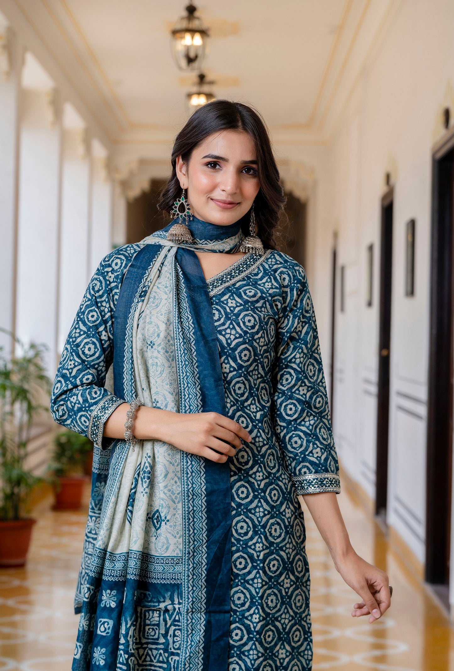 Ethnic Set Women Printed Straight Blue Kurta and Pant set with Dupatta