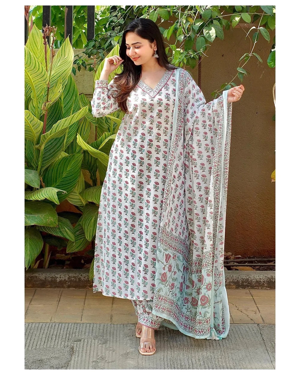 Kurta set ethnic fashion traditional cotton partiwear women clothing style Indian Ethnic Suit Palazzo pant Salwar Anarkali Lehenga Choli Bollywood Designer festive Printed wedding shaadi Collections Embroidered Ethnic Wear Outfits Attire Dresses Patterns