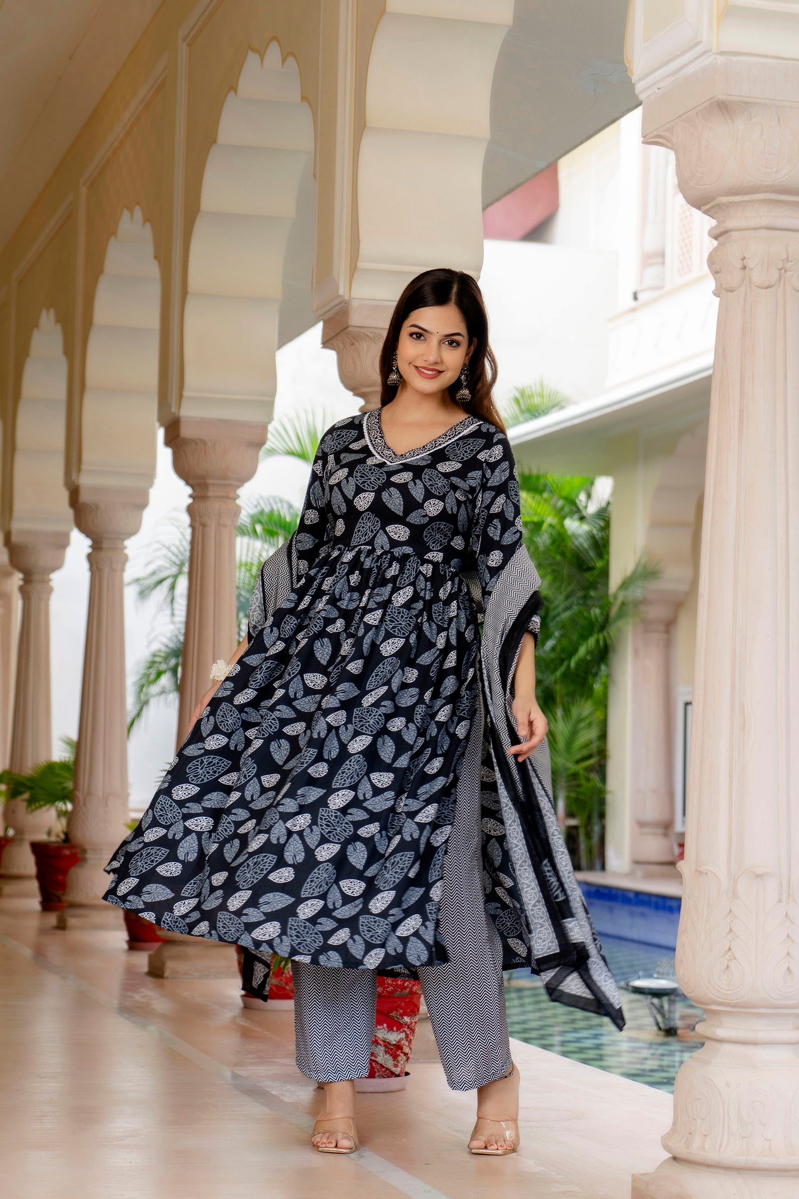 Kurta set ethnic fashion traditional cotton partiwear women clothing style Indian Ethnic Suit Palazzo pant Salwar Anarkali Lehenga Choli Bollywood Designer festive Printed wedding shaadi Collections Embroidered Ethnic Wear Outfits Attire Dresses Patterns