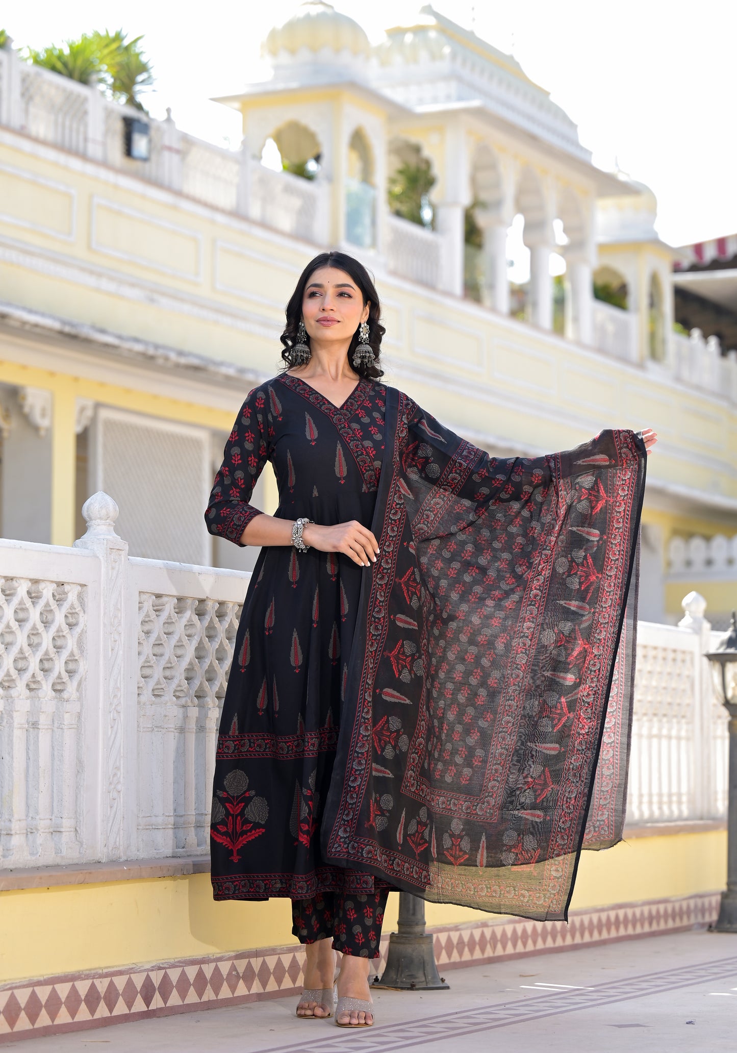 Ethnic Set Women  Printed Anarkali Kurta and Pant set With Dupatta - Ethnic Set