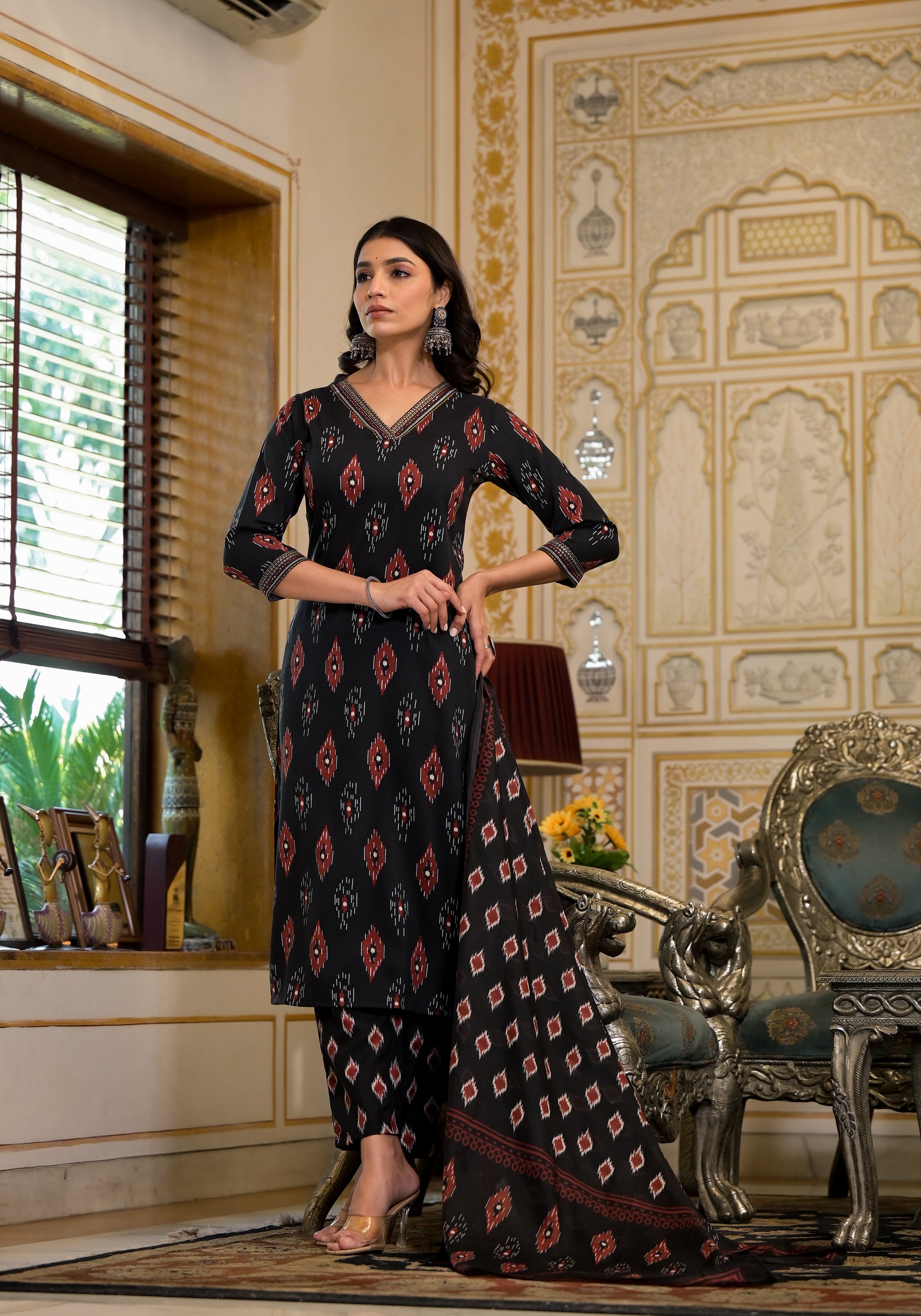 Ethnic Set Women Embroidery Kurta and Pant Set With Dupatta - Ethnic Set