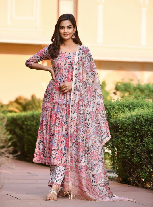 Kurta set ethnic fashion traditional cotton partiwear women clothing style Indian Ethnic Suit Palazzo pant Salwar Anarkali Lehenga Choli Bollywood Designer festive Printed wedding shaadi Collections Embroidered Ethnic Wear Outfits Attire Dresses Patterns