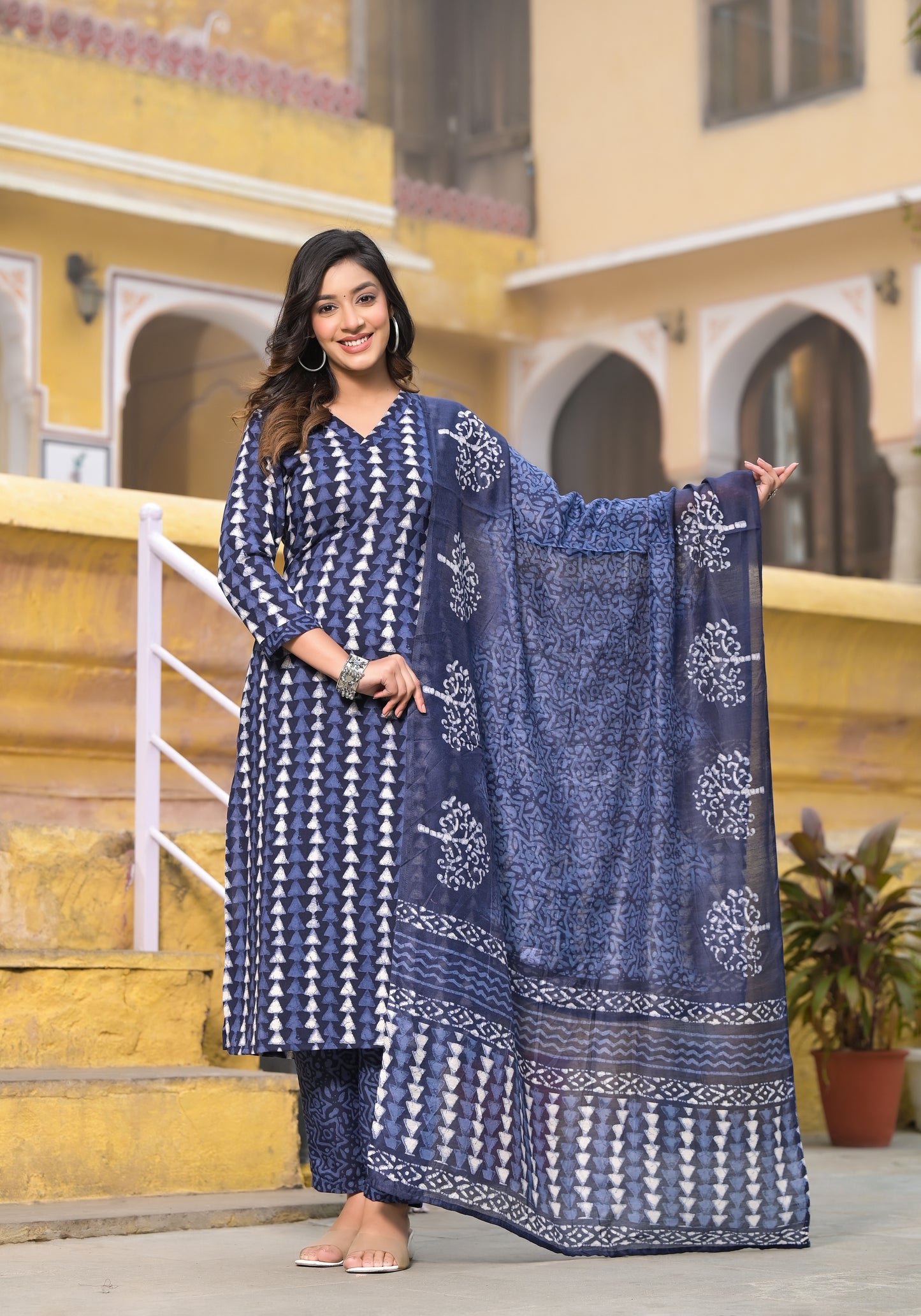 Ethnic Set Women Indigo Printed Kurta and Pant set with Dupatta - Ethnic Set