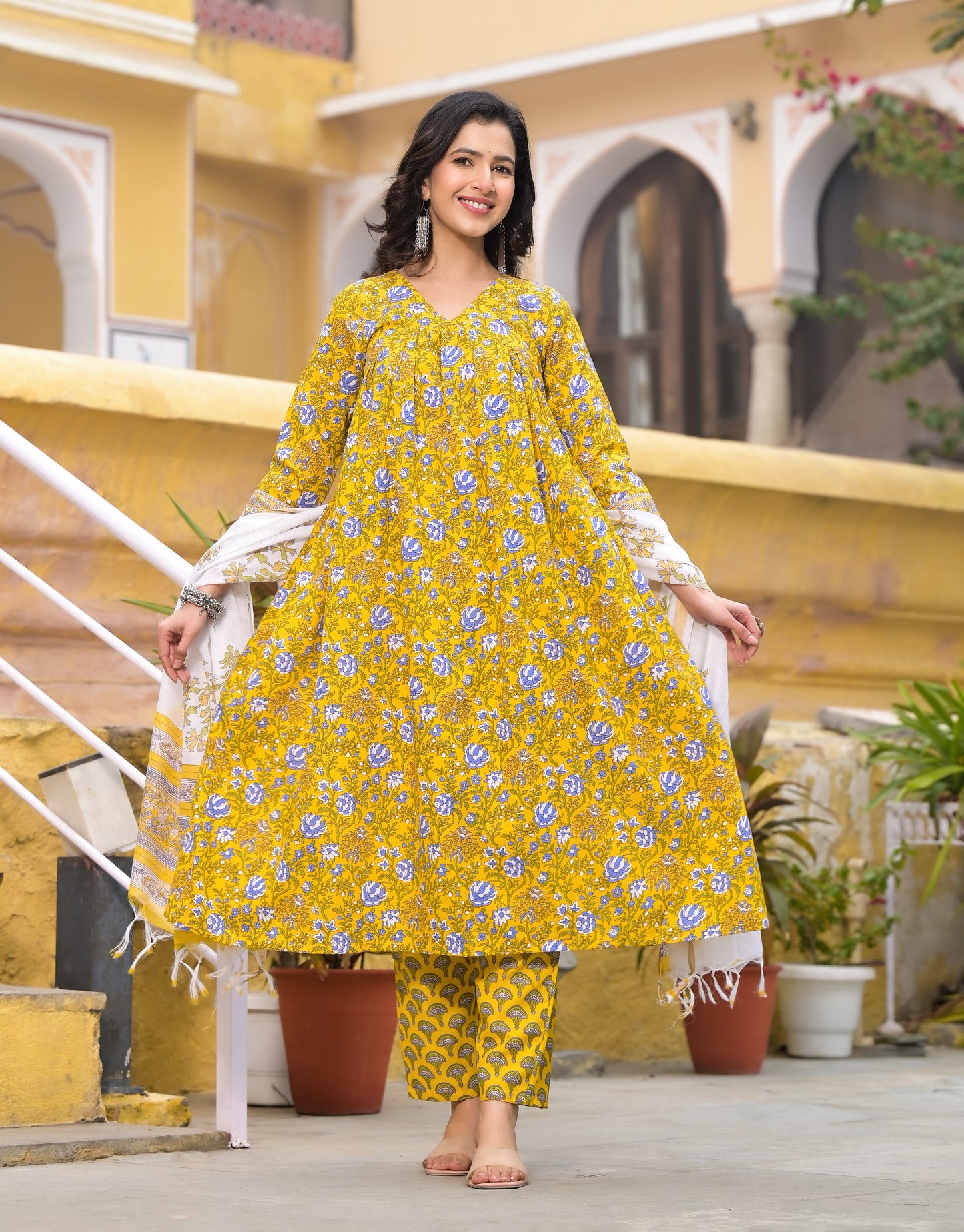 Ehnic Set Women Floral Printed Flared A-Line Kurta and Pant set with Dupatta - Ethnic Set