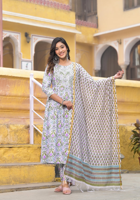 Ethnic set women Embroidered Kurta and Pant Set with Dupatta - Ethnic Set