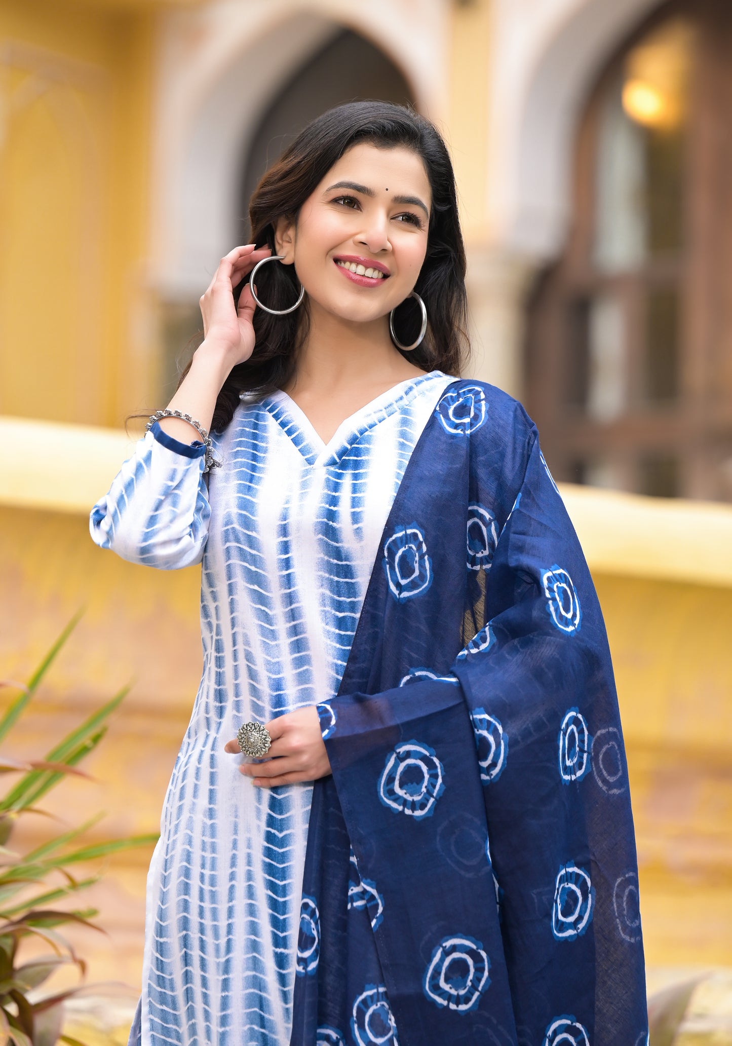 Ehnic Set Women Printed Straight Kurta and Pant set with Dupatta - Ethnic Set