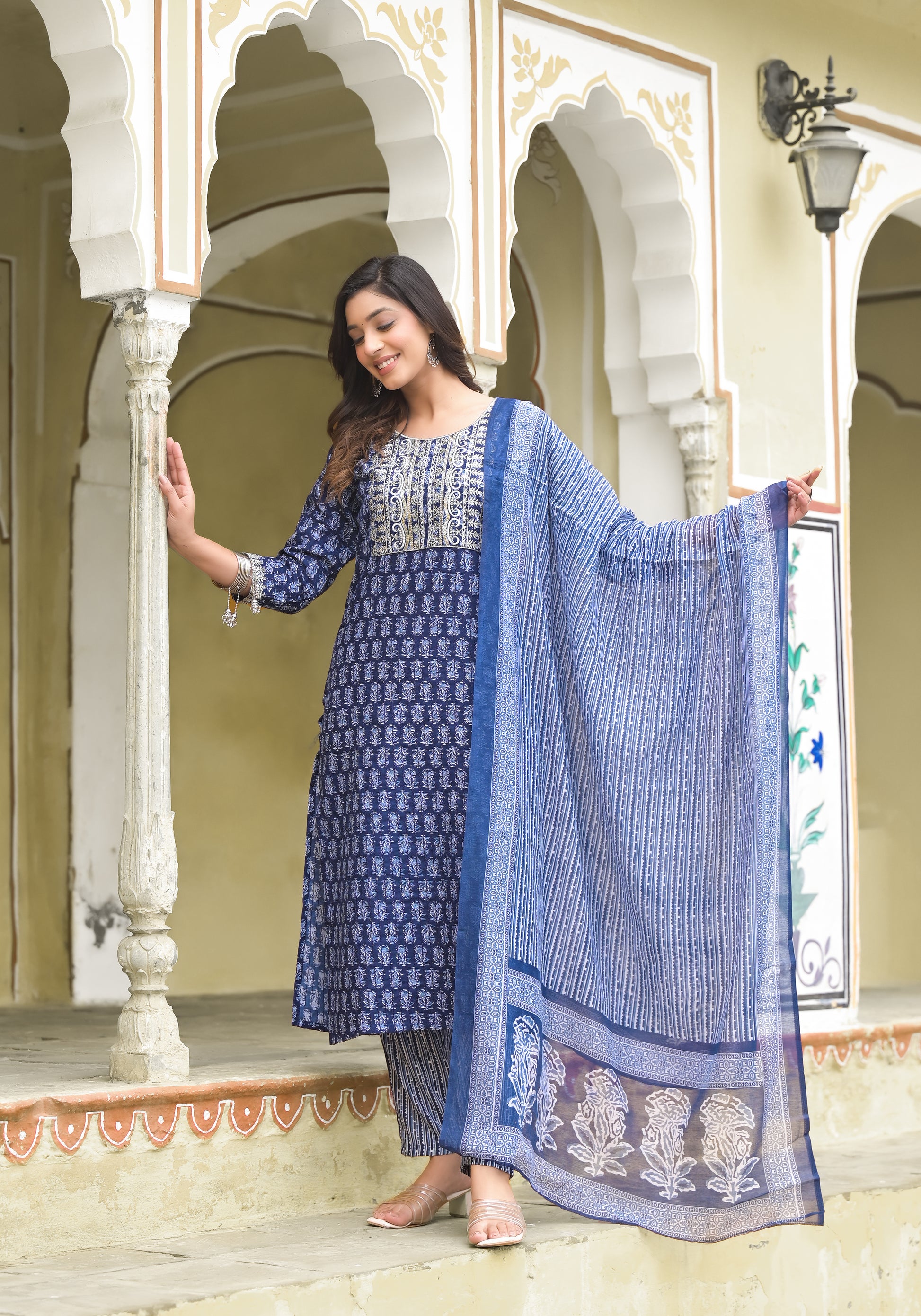 Ethnic set women Embroidered Kurta and pant set with dupatta - Ethnic Set