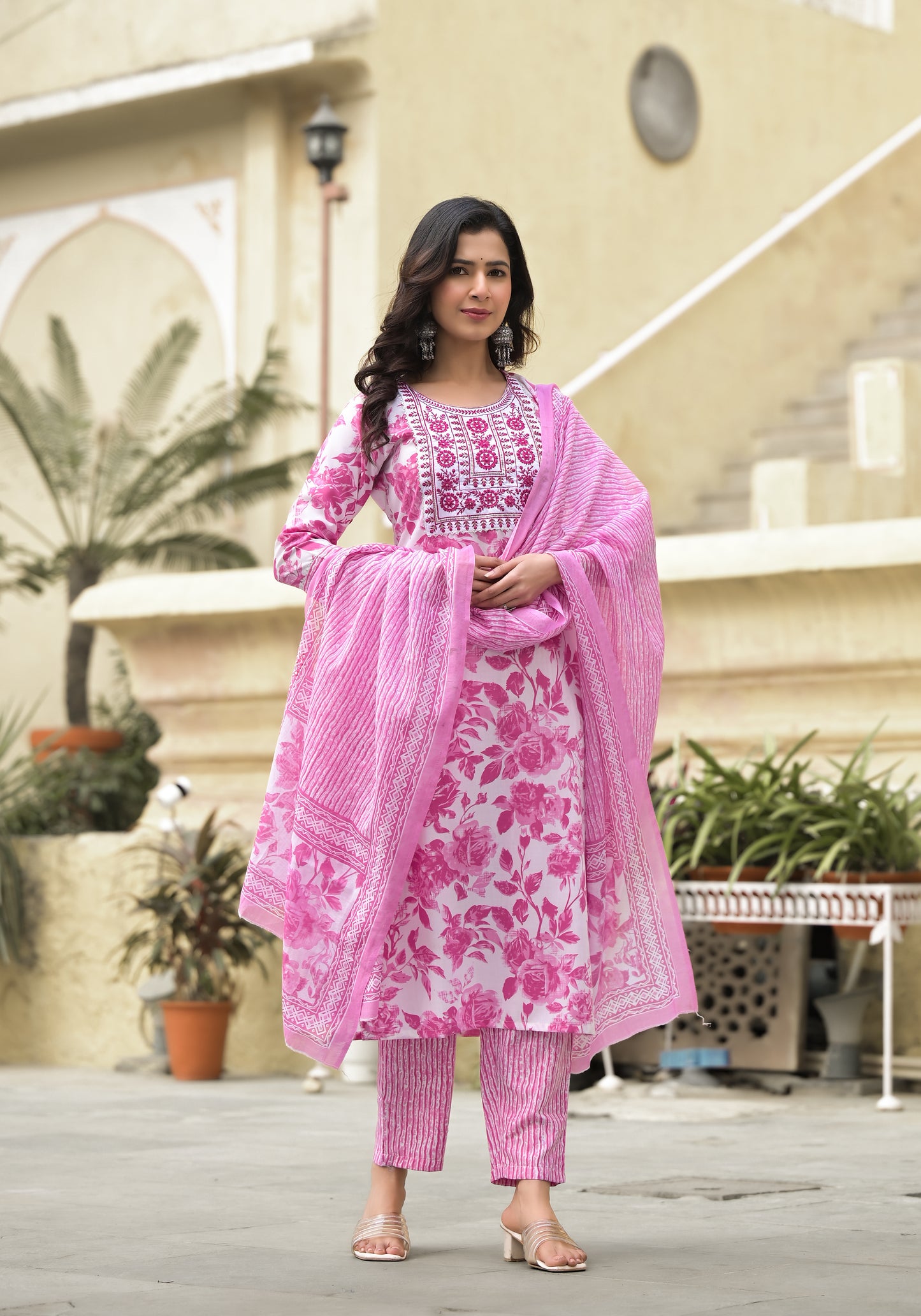 Ethnic Set women Embroidered Kurta and Pant set with Dupatta - Ethnic Set