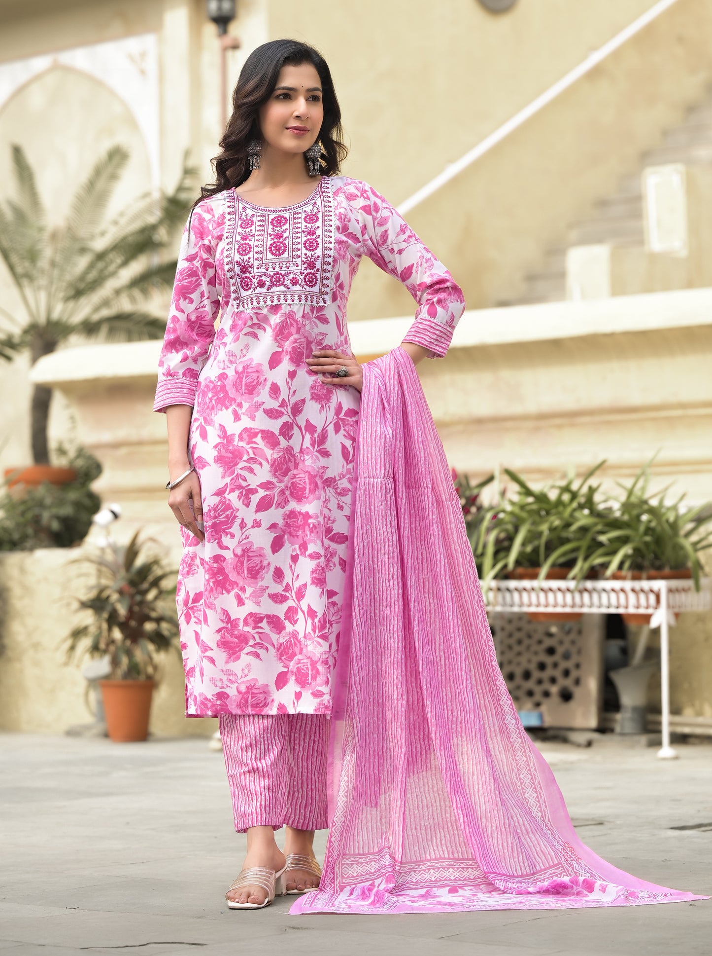 Ehnic Set Women Embroidered Straight Kurta and Pant set with Dupatta - Ethnic Set