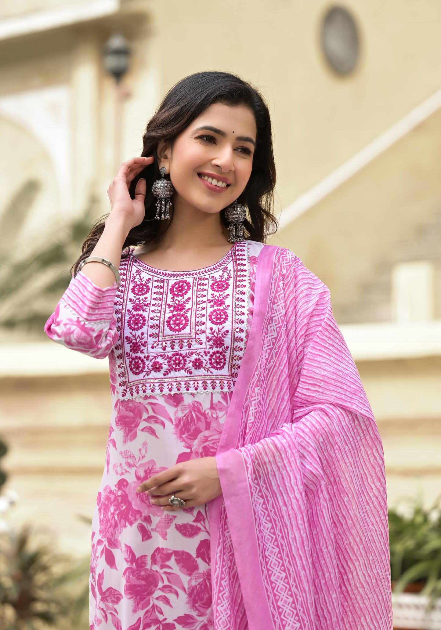 Ethnic Set women Embroidered Kurta and Pant set with Dupatta - Ethnic Set