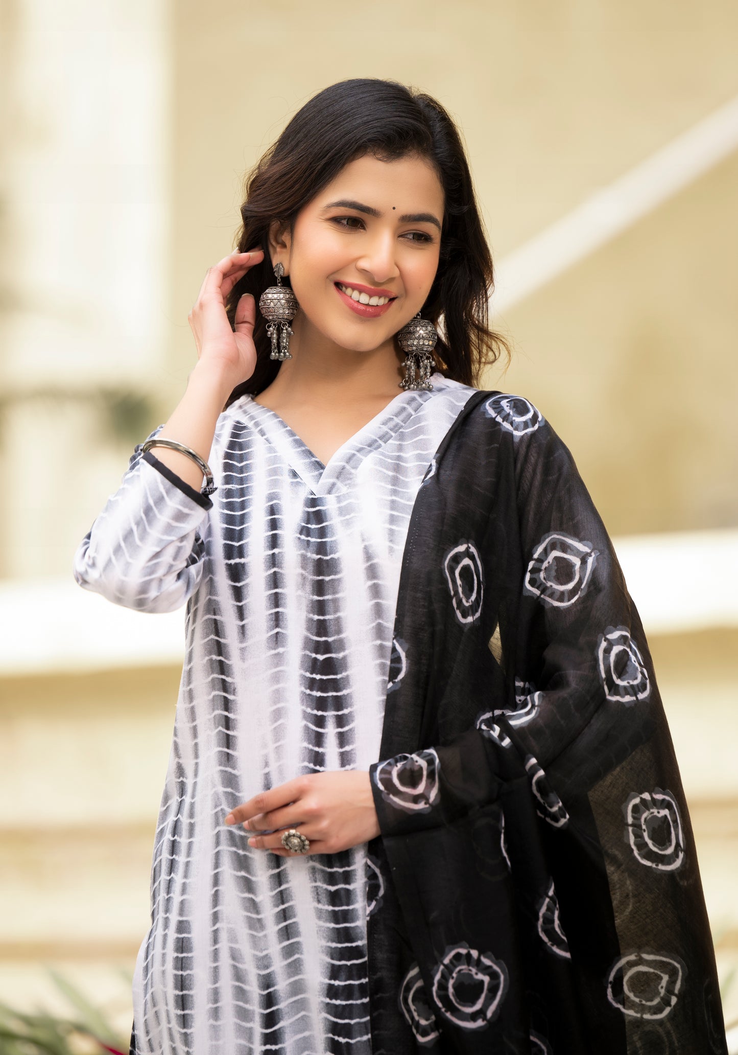 Ehnic Set Women Printed Straight Kurta and Pant set with Dupatta - Ethnic Set