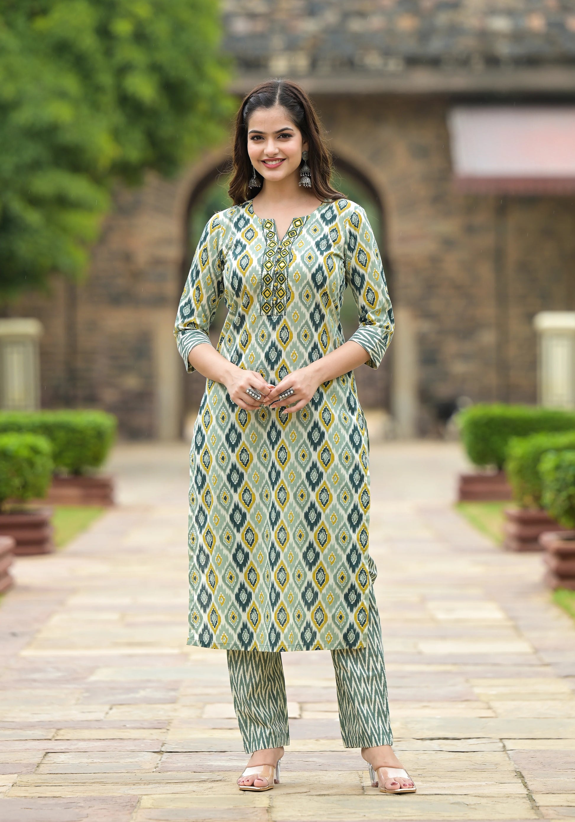 Ehnic Set Women  Printed Straight Kurta and Pant set with Dupatta - Ethnic Set