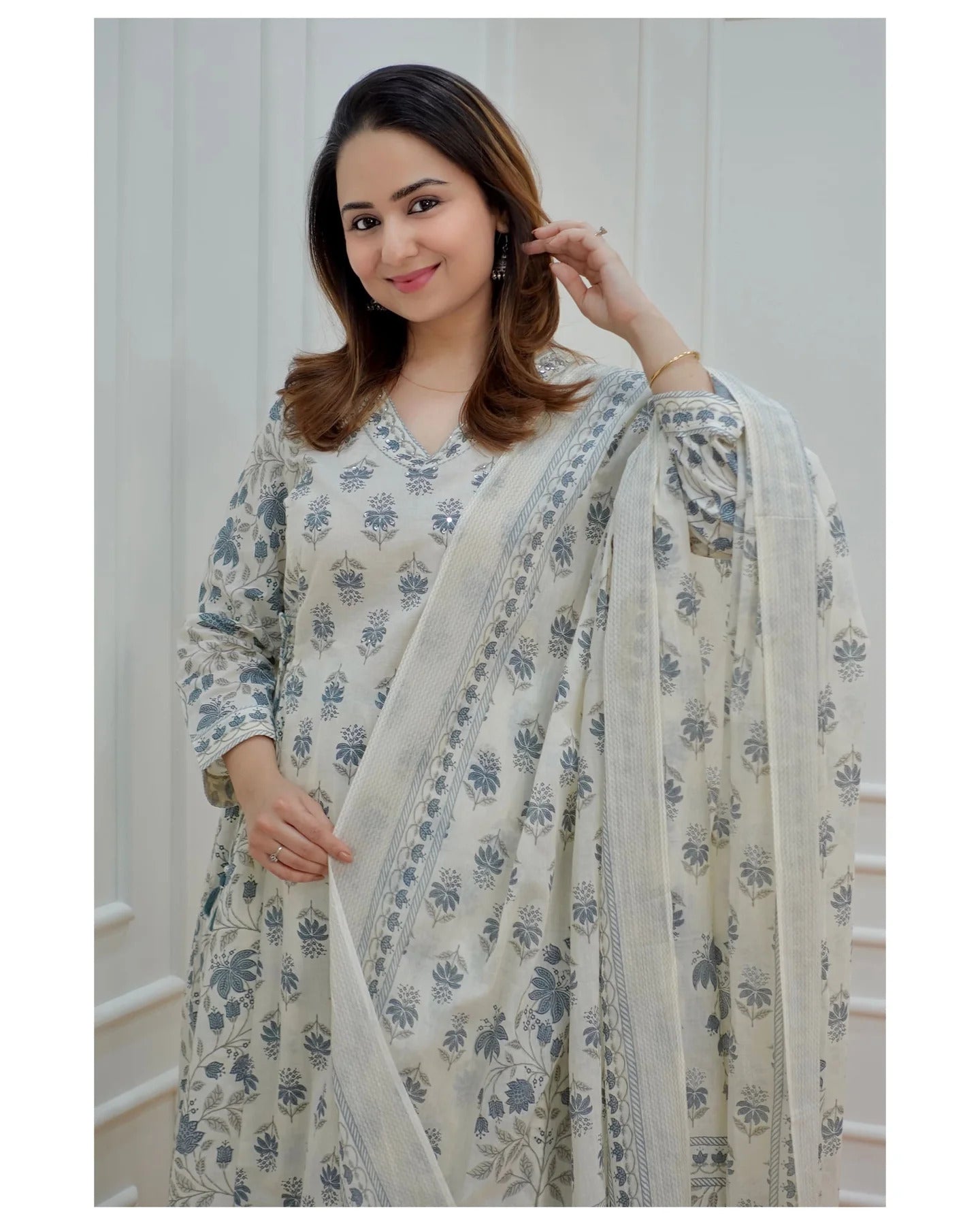 Ethnic Set Women Printed Straight Kurta and Pant set with Dupatta - Ethnic Set