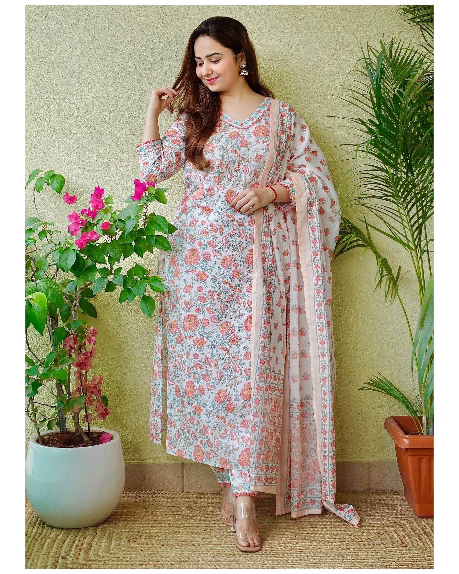 Kurta set ethnic fashion traditional cotton partiwear women clothing style Indian Ethnic Suit Palazzo pant Salwar Anarkali Lehenga Choli Bollywood Designer festive Printed wedding shaadi Collections Embroidered Ethnic Wear Outfits Attire Dresses Patterns